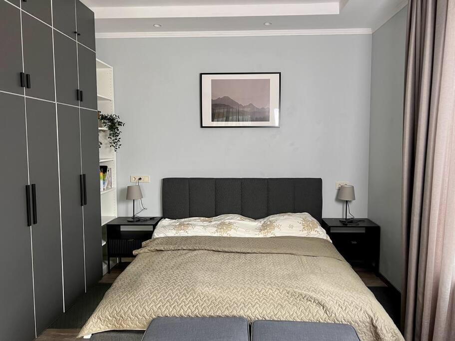 Friendly House In Apartament *