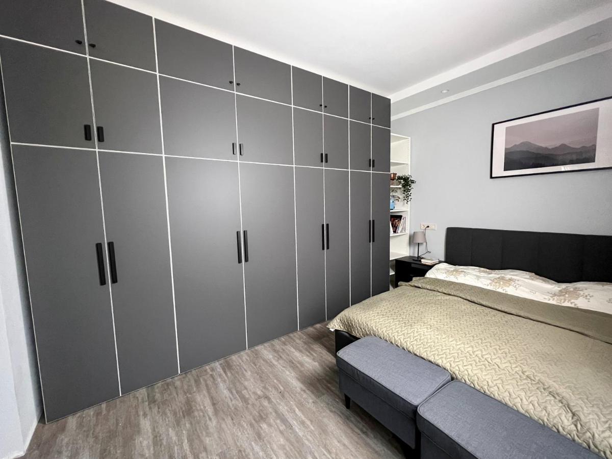 Friendly House In Apartament *